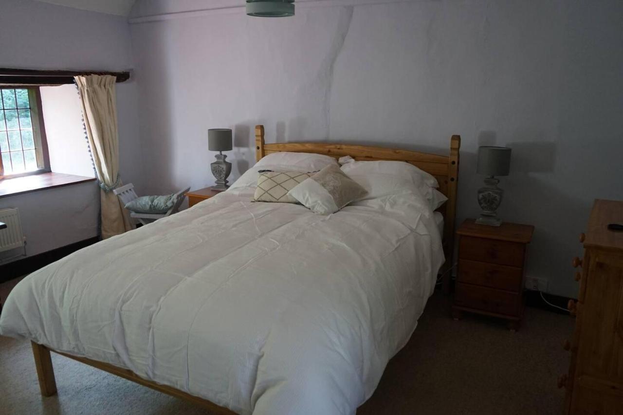 Stunning Historic 2-Bed House In Shaftesbury Villa Exterior photo